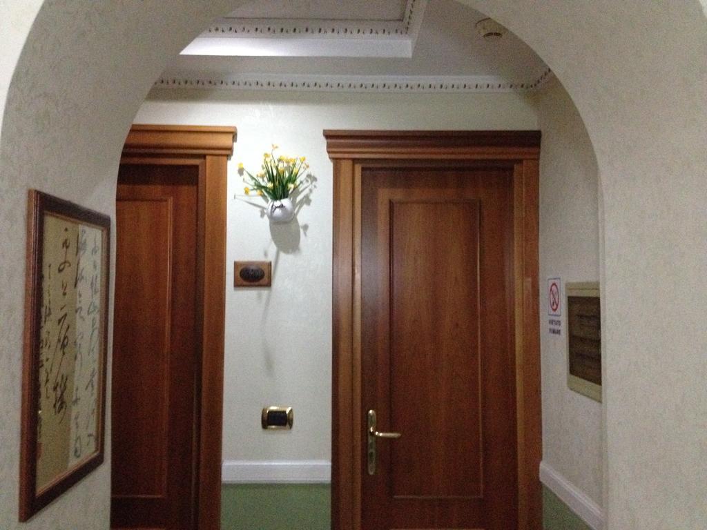 Rome Rainbow Guest House エクステリア 写真