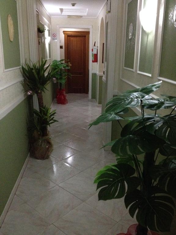 Rome Rainbow Guest House エクステリア 写真